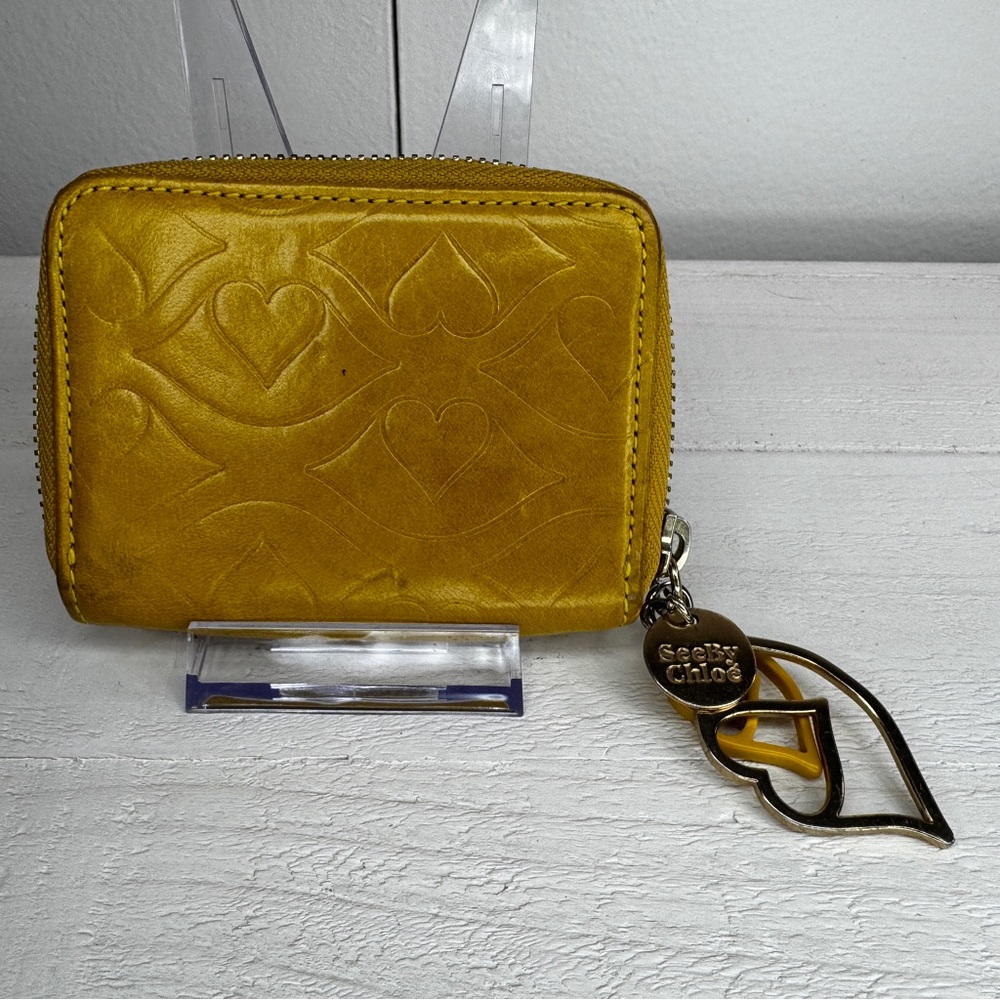 💛 See by Chloé Mustard Yellow Embossed Heart Zip Coin Wallet 💛